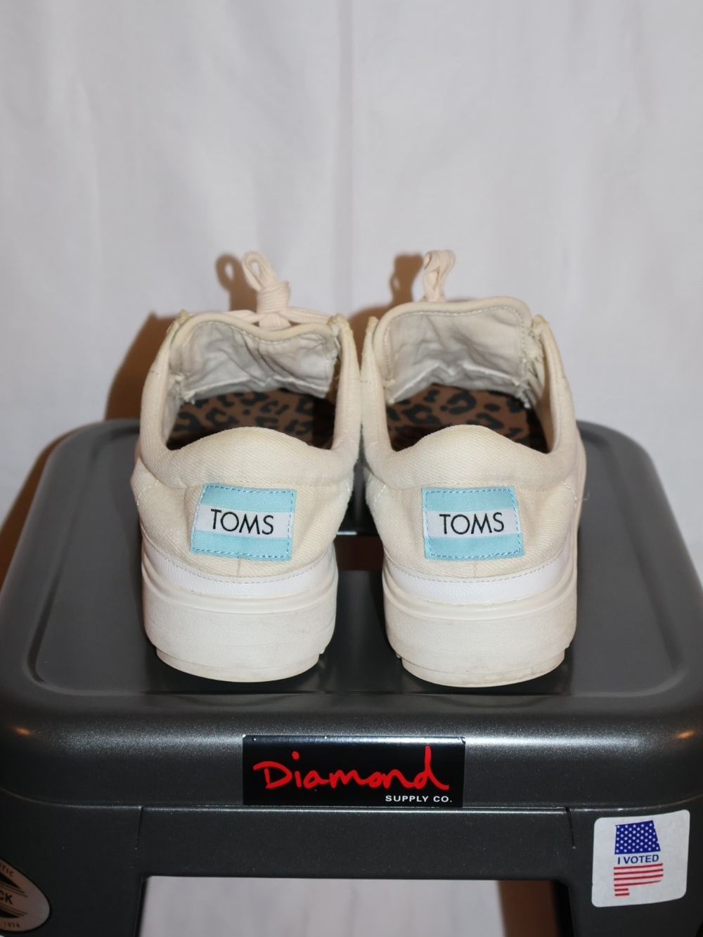 Toms Off-white Canvas Sneakers